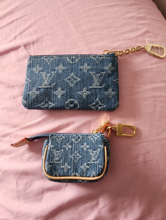 BRAND NEW Denim Monogram Key Pouch and Coin Case in Blue with Gold Hardware - Picture 2 of 4